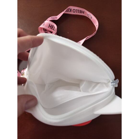 Hello Kitty Coin Purse New W/O Tags - Picture 3 of 4